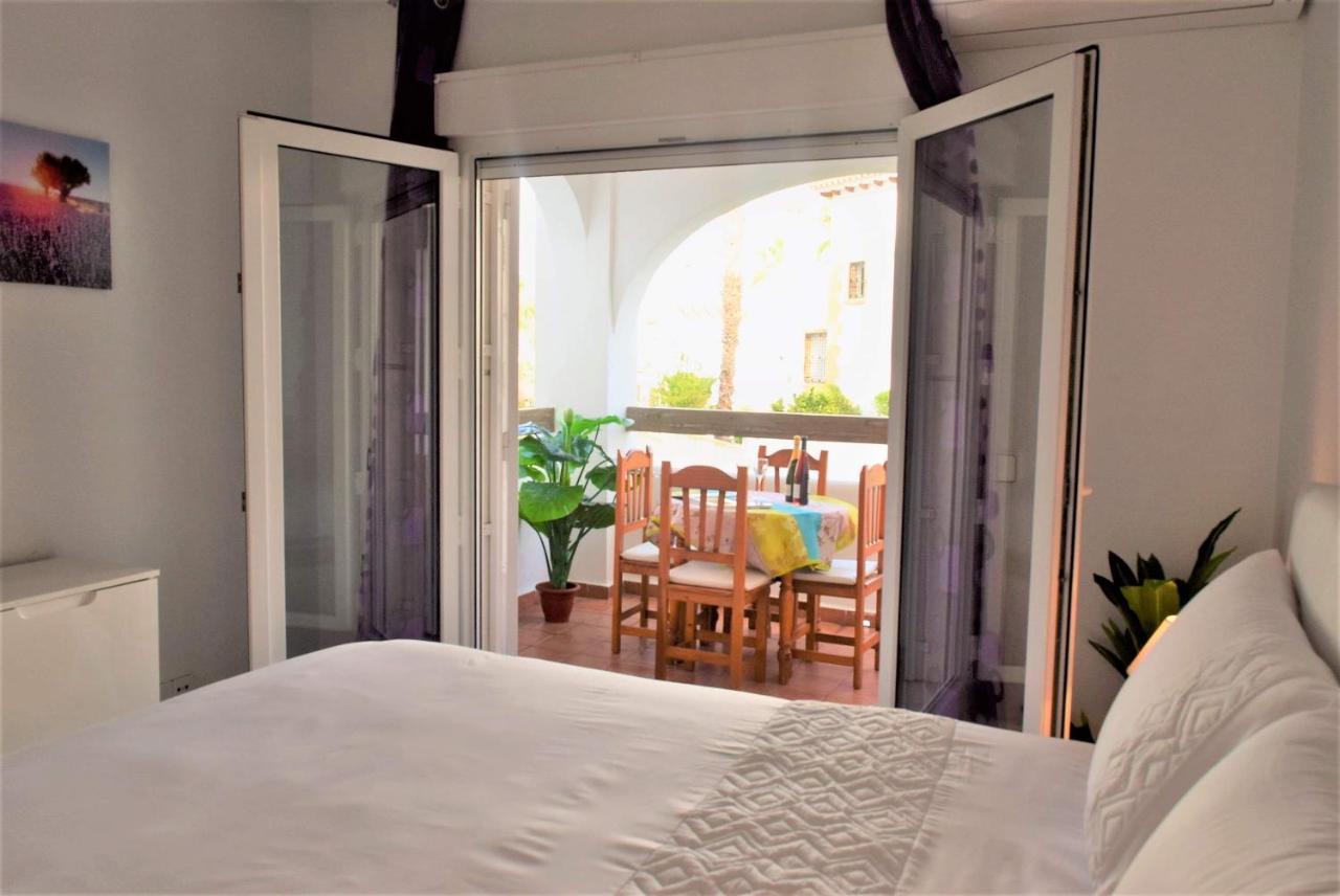 Fabulous 2 Bed 2 Bath Apartment ! Villamartin  Kültér fotó
