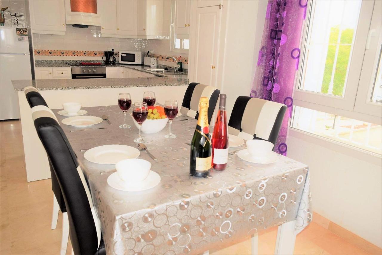 Fabulous 2 Bed 2 Bath Apartment ! Villamartin  Kültér fotó