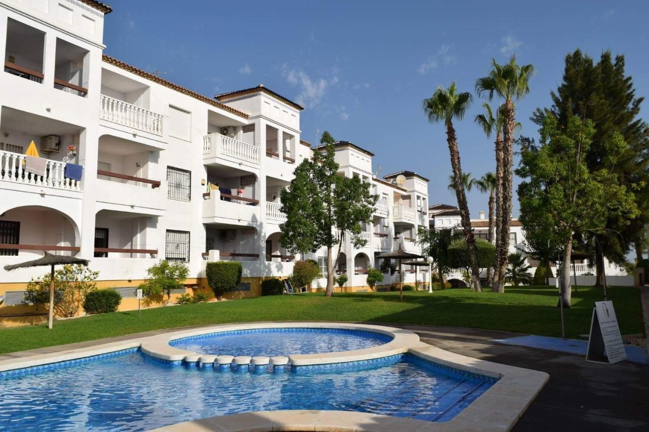 Fabulous 2 Bed 2 Bath Apartment ! Villamartin  Kültér fotó